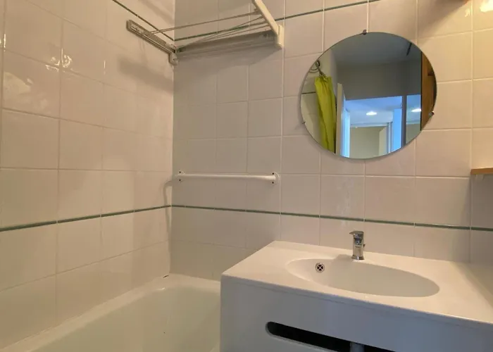 Apartment With Balcony In Plagne Village